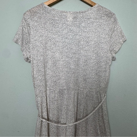H&M Jersey‎ Wrap Dress in Ecru/Polka Dot Size Medium - Picture 7 of 12